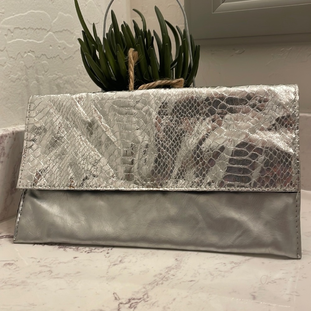 Saks Fifth Avenue Silver Make Up Bag Cosmetic Case